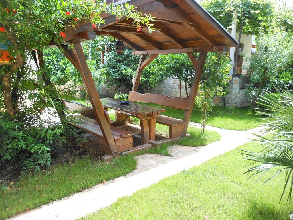Apartments Maris Petrovac Rom bilde